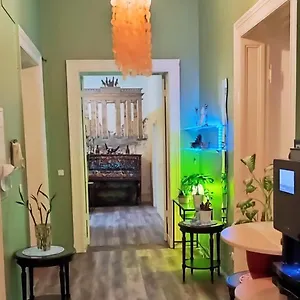 I Guest house