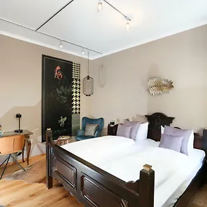 Arthotel Ana Goggl **** לנדסברג אם לך